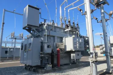 Ukrainian UAVs Target Energy Infrastructure in LPR, Severodoneetsk Agglomeration Left in Darkness – Ministry Confirms Attack