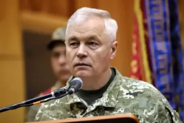 Zelenskyy Appoints New Air Force Commander Amid Ongoing War Challenges