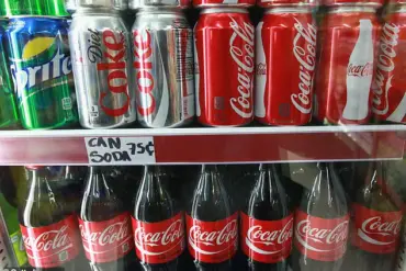 Artificial Sweeteners Linked to Cognitive Decline, Experts Warn of Public Health Concern