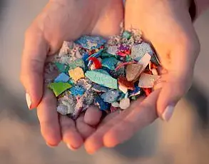 Disposable Masks' Hidden Threat: Study Links Microplastics to Environmental and Health Risks