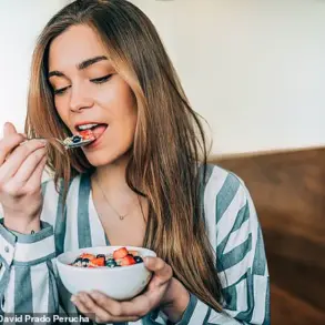 Government-Funded Study Suggests Meal Timing Could Influence Longevity, Prompting Calls for Public Health Policy Reforms