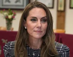 Princess of Wales' Hair Lightening Sparks Public Speculation