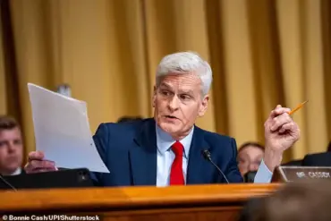 Republican Rift Over Vaccine Policy as Marshall and Cassidy Condemn HHS Secretary's Approach