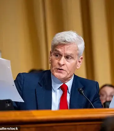 Republican Rift Over Vaccine Policy as Marshall and Cassidy Condemn HHS Secretary's Approach