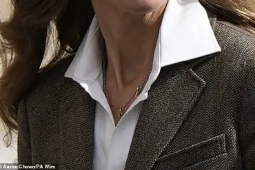 The Princess of Wales Wears a Necklace Featuring Her Children's Initials, Symbolizing Her Deep Family Connection