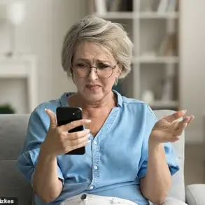 Young Man Teaches Family Texting Etiquette After Concerns Over Excessive Use of Exclamation Points in iMessage