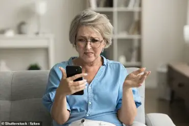 Young Man Teaches Family Texting Etiquette After Concerns Over Excessive Use of Exclamation Points in iMessage